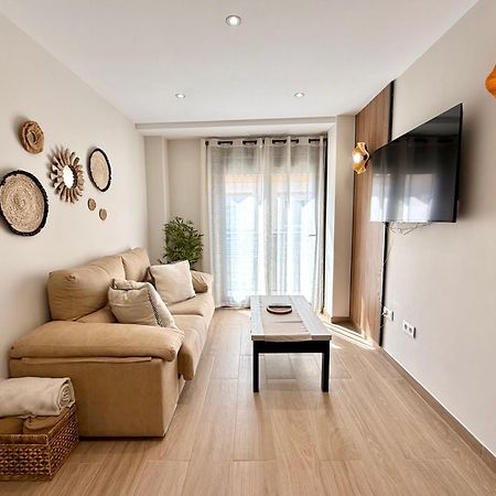 Luna Holidays City Center And Beach Фуэнхирола Экстерьер фото