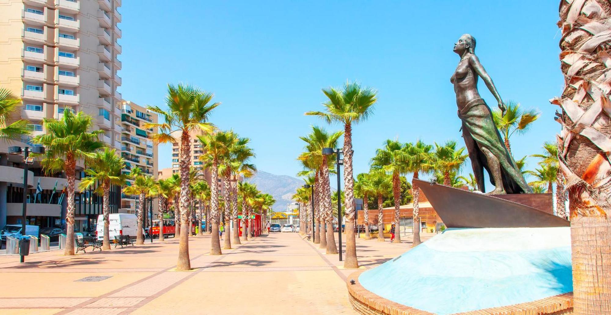 Luna Holidays City Center And Beach Фуэнхирола Экстерьер фото