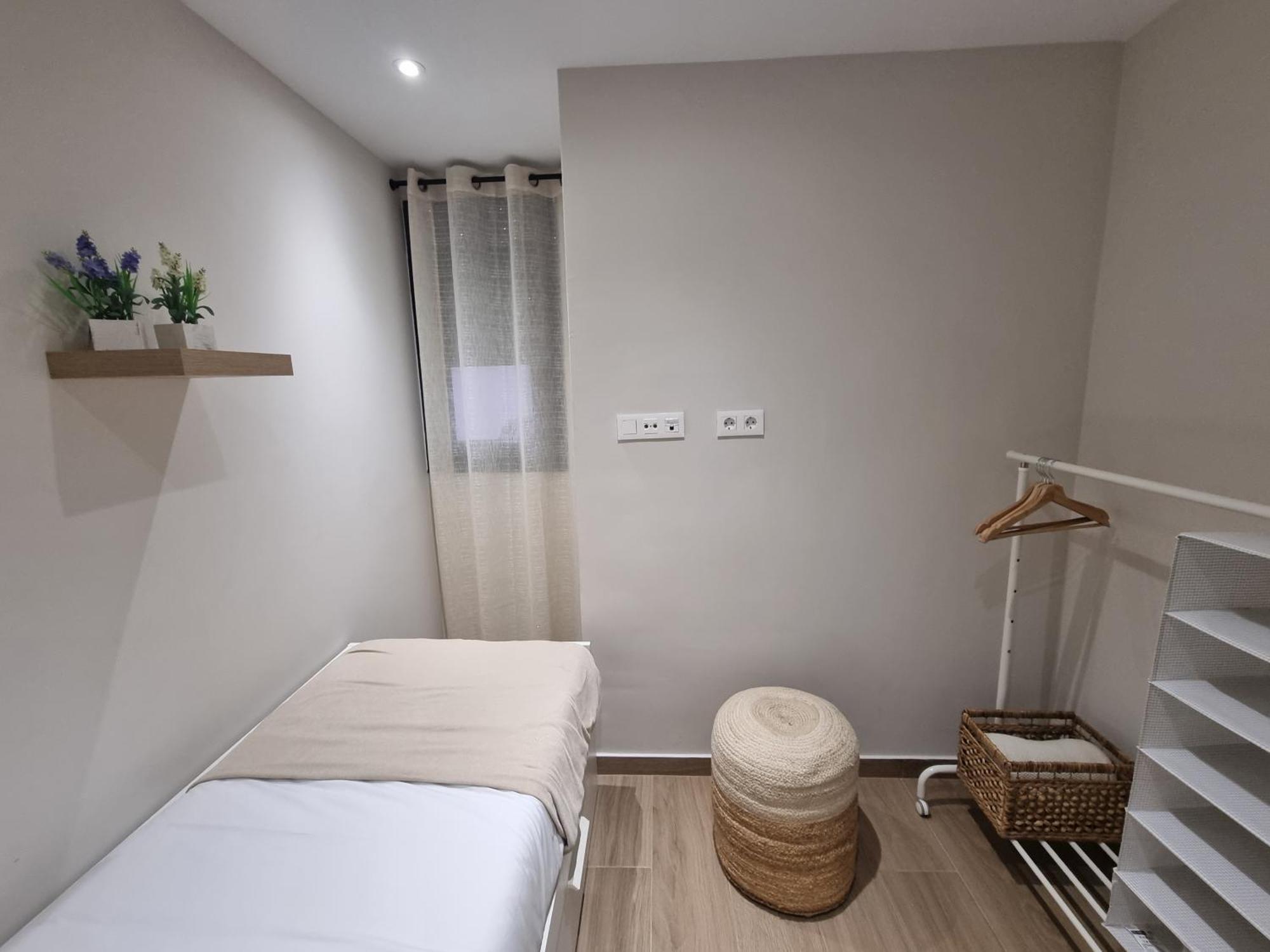 Luna Holidays City Center And Beach Фуэнхирола Экстерьер фото